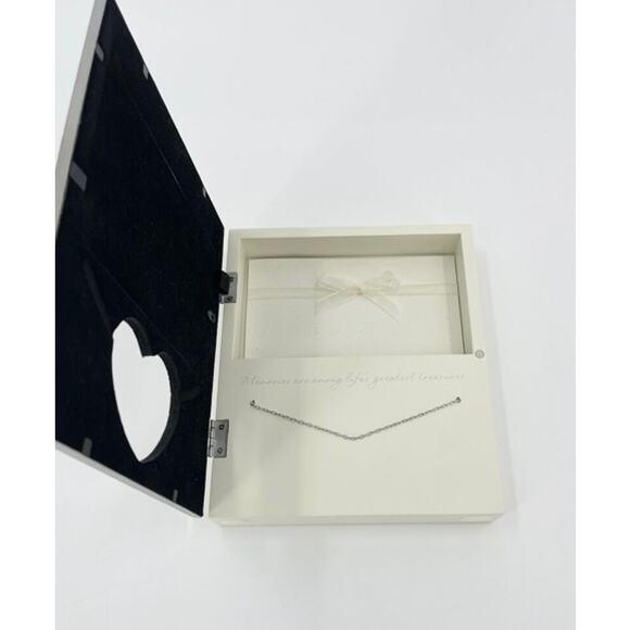 NIB Heart of Motherhood Sentimental Picture Frame - Picture 3 of 6